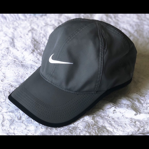 gray nike hat